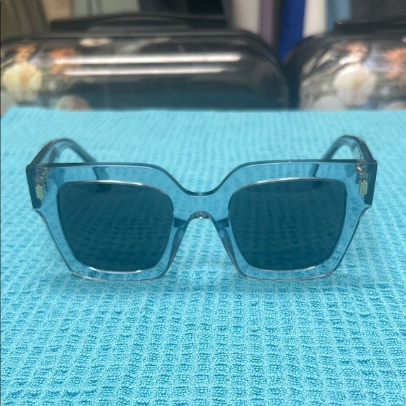 Fendi Unisex Transparent Crystal Blue Square Sunglasses